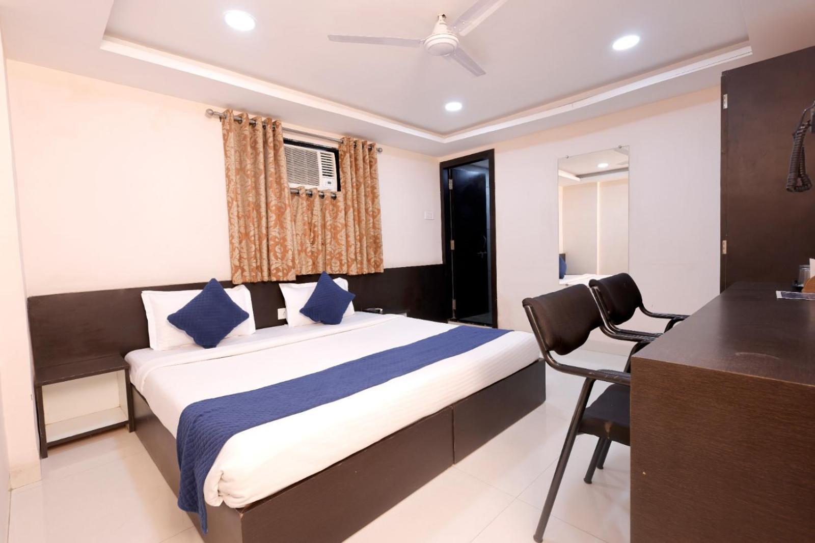 Diamond Residency